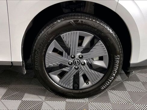 Certified 2025 Nissan Murano SL image 11