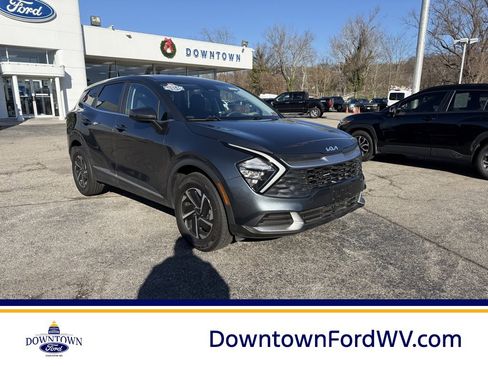 Used 2023 Kia Sportage LX image 1