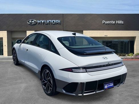 Used 2025 Hyundai Ioniq 6 SEL RWD image 4