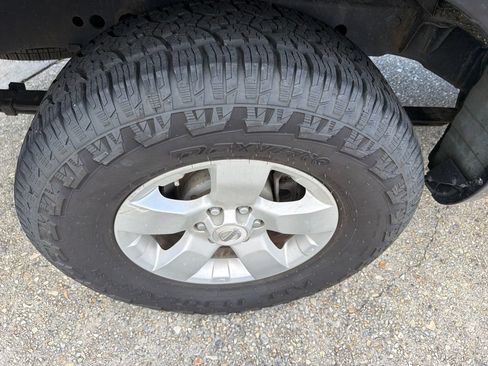 Used 2013 Nissan Frontier SV RWD image 16