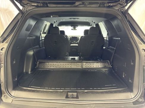 Certified 2023 Chevrolet Traverse LT FWD image 26