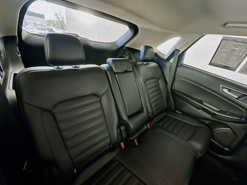 Used 2021 Ford Edge SEL AWD/4WD image 25