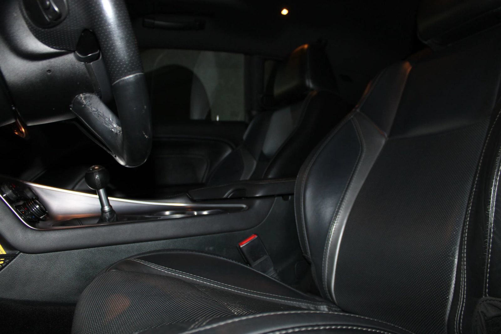Used 2016 Dodge Challenger R/T Plus RWD image 6