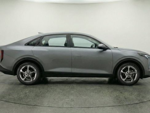 Used 2025 Kia K4 FWD image 11