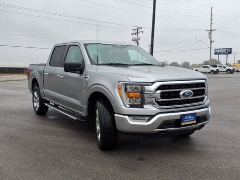 Certified 2022 Ford F150 XLT w/ Equipment Group 302A High image 5