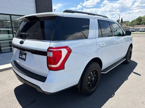 Used 2020 Ford Expedition XLT w/ Equipment Group 202A AWD/4WD image 10
