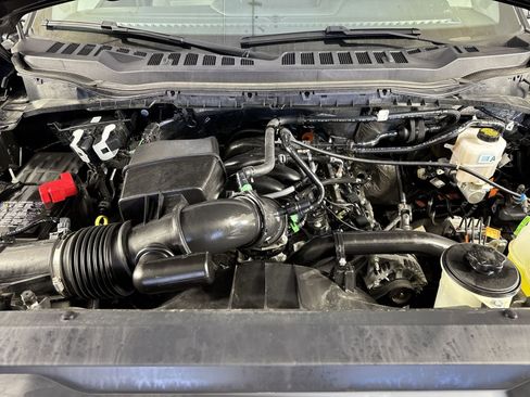 Used 2025 Ford F250 XLT image 25