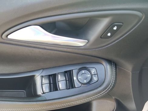 Used 2025 Buick Encore GX Preferred FWD image 25