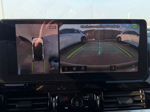 New 2026 Nissan Pathfinder SL image 13