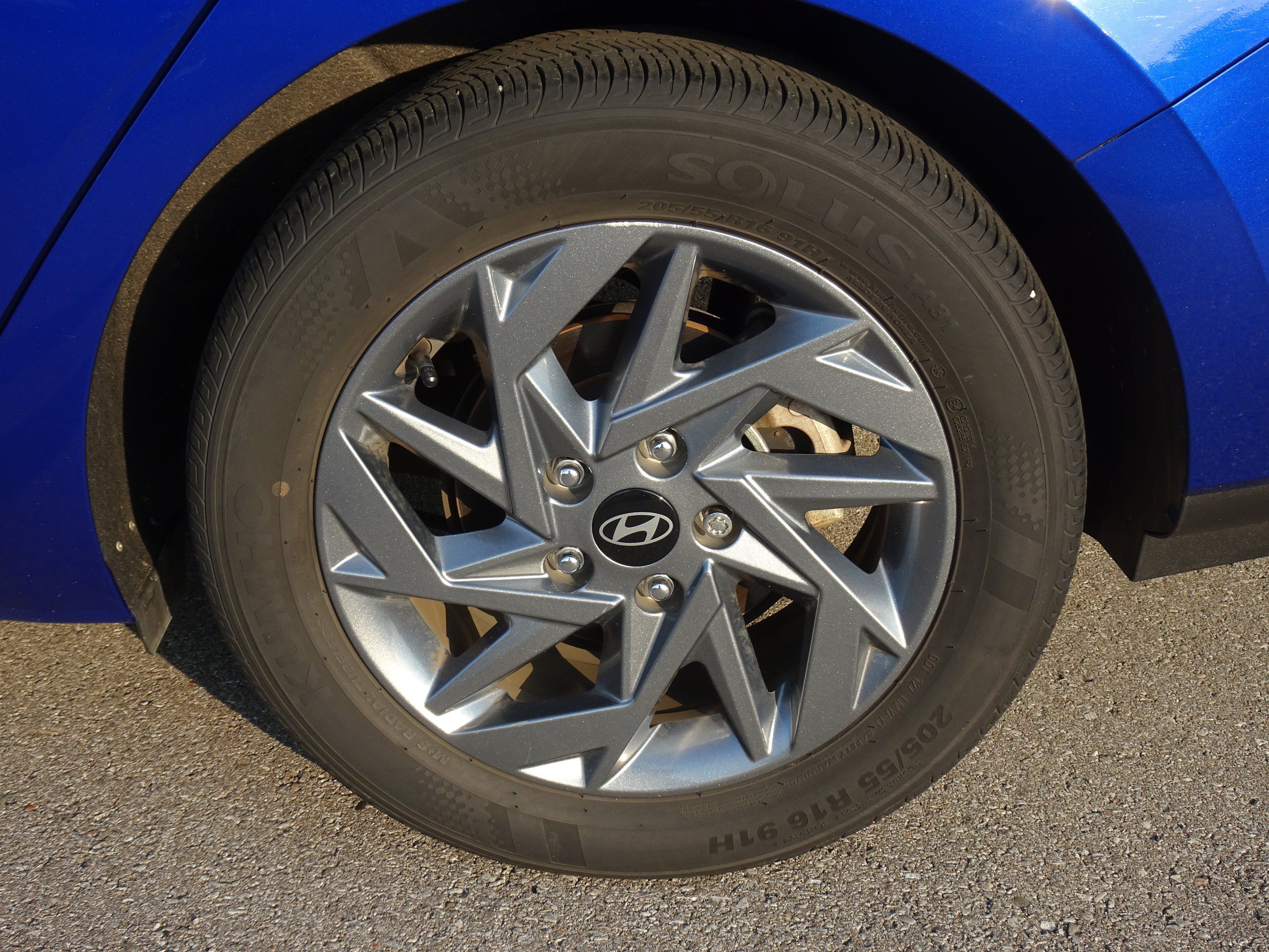Used 2024 Hyundai Elantra SEL FWD image 27