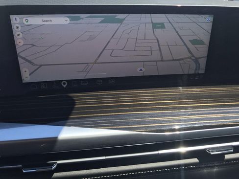 Certified 2025 Cadillac Escalade ESV Premium Luxury AWD/4WD image 15
