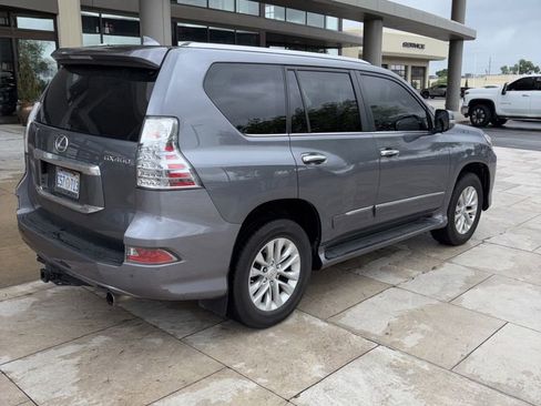 Used 2016 Lexus GX 460 w/ Premium Package AWD/4WD image 9