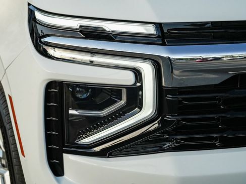 New 2026 Chevrolet Suburban LS w/ Max Trailering Package AWD/4WD image 9