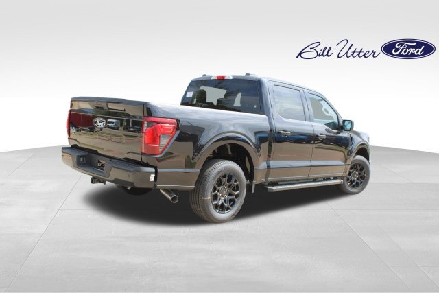 New 2026 Ford F150 XLT w/ XLT Black Appearance Package RWD image 3