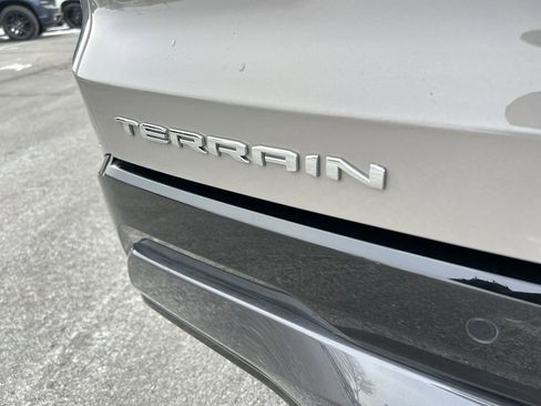 Used 2026 GMC Terrain AT4 w/ Convenience Package III image 11