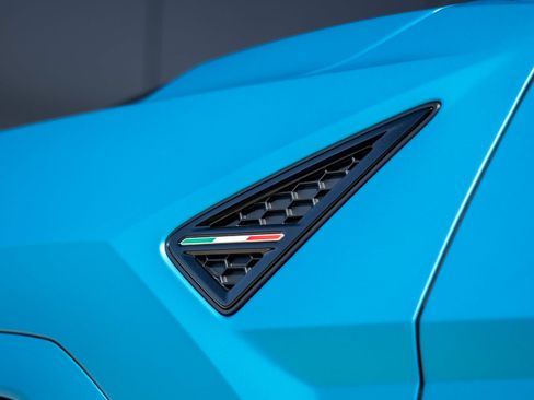 Used 2024 Lamborghini Urus S AWD/4WD image 14