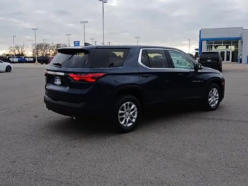 Used 2023 Chevrolet Traverse LS w/ Safety Package image 8