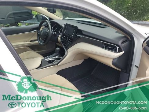 Used 2024 Toyota Camry LE w/ Convenience Package FWD image 21