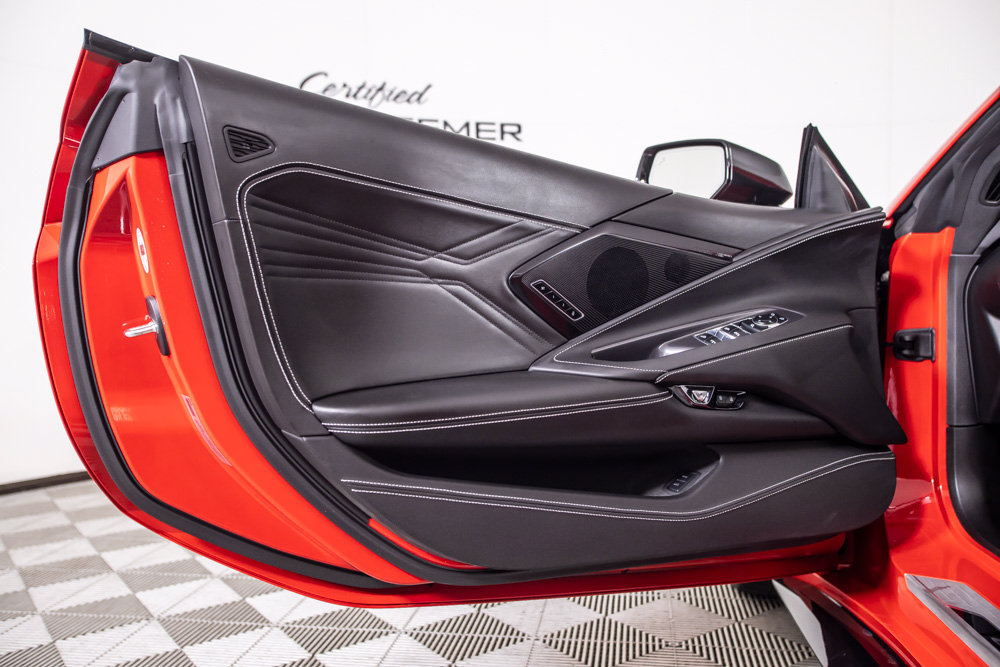 Used 2025 Chevrolet Corvette E-Ray w/ Stealth Interior Trim Package AWD/4WD image 19