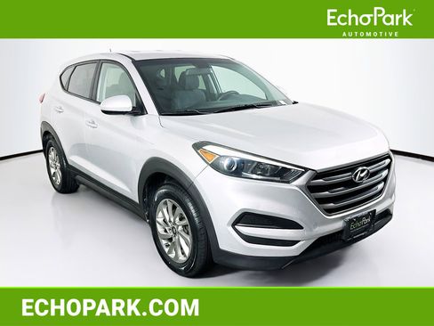 Used 2017 Hyundai Tucson SE image 1