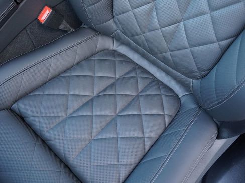 New 2026 BMW X5 xDrive40i w/ Executive Package image 11