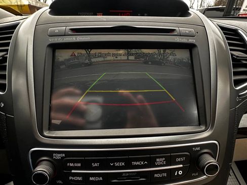 Used 2014 Kia Sorento EX w/ EX V6 Touring Package image 17