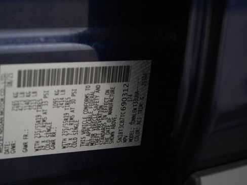Used 2026 Nissan Rogue SL AWD/4WD image 31