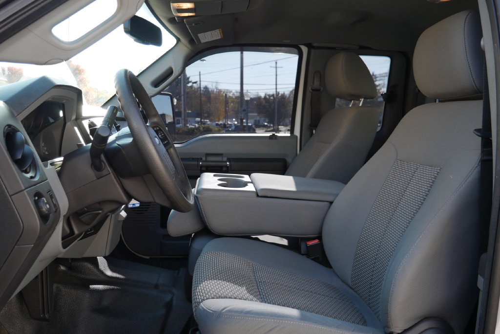Used 2016 Ford F250 XL w/ XL Appearance Package AWD/4WD image 17
