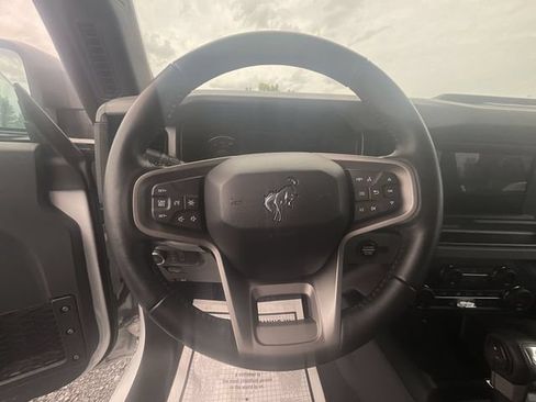 Certified 2023 Ford Bronco Big Bend w/ Sasquatch Package AWD/4WD image 15