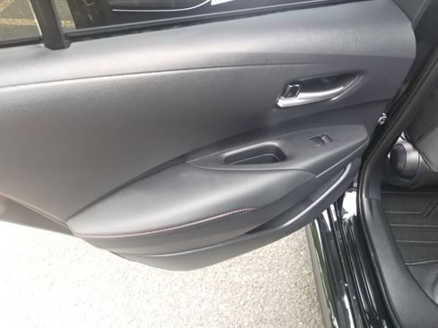 Used 2025 Toyota Corolla SE image 16