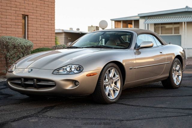 Used 2000 Jaguar XK8 Convertible RWD image 22
