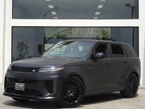 Used 2024 Land Rover Range Rover Sport AWD/4WD image 10