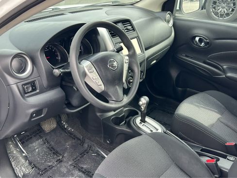 Used 2018 Nissan Versa SV FWD image 19