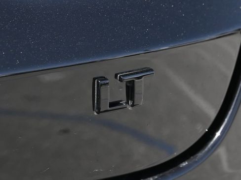 New 2026 Chevrolet Trax LT w/ LPO, Blackout Package image 13