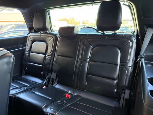 Used 2019 Lincoln Navigator Reserve w/ Cargo Package image 18