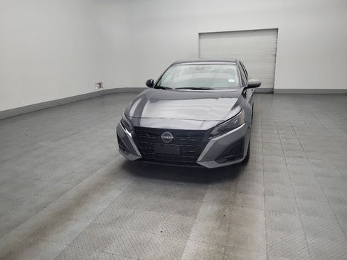 Used 2024 Nissan Altima 2.5 SV image 15