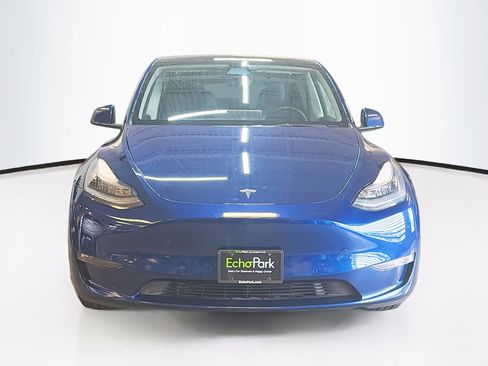 Used 2021 Tesla Model Y Long Range AWD/4WD image 2
