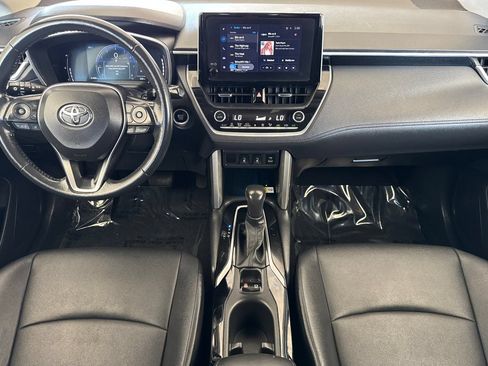 Used 2023 Toyota Corolla Cross XLE AWD/4WD image 15