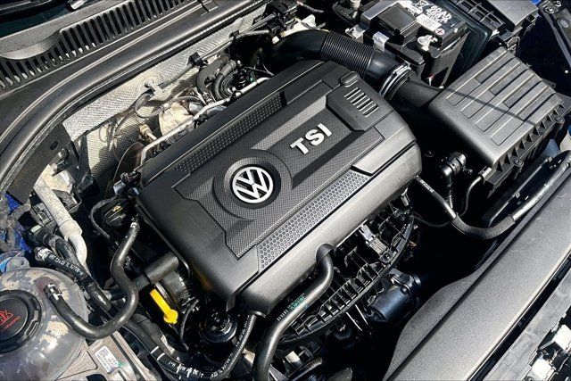 Used 2024 Volkswagen Jetta GLI 40th Anniversary Edition FWD image 30