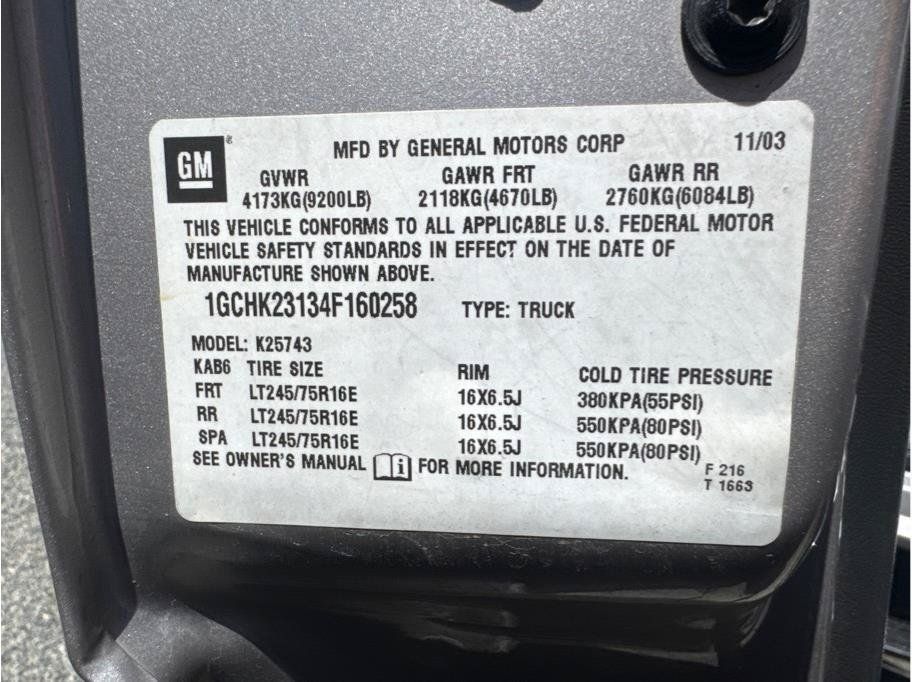 Used 2004 Chevrolet Silverado 2500 LS w/ Skid Plate Package AWD/4WD image 16
