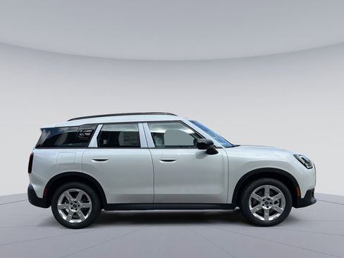 Certified 2025 MINI Cooper Countryman S image 6