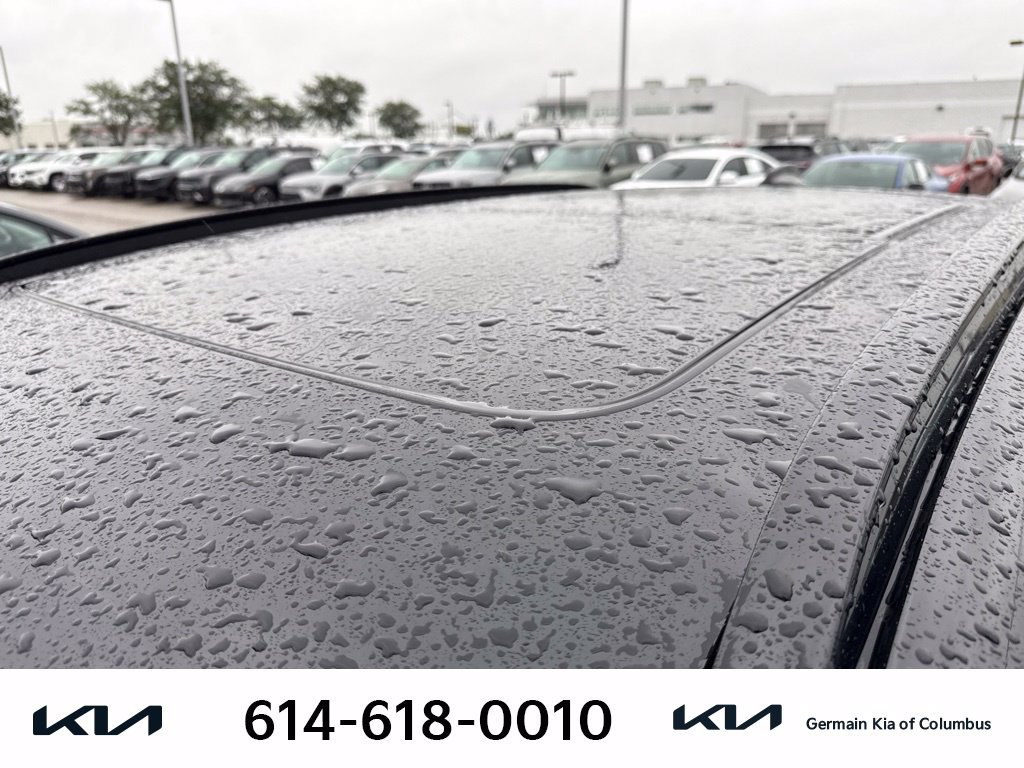 Used 2023 Volvo XC40 B5 Plus w/ Driver Assist Package AWD/4WD image 7