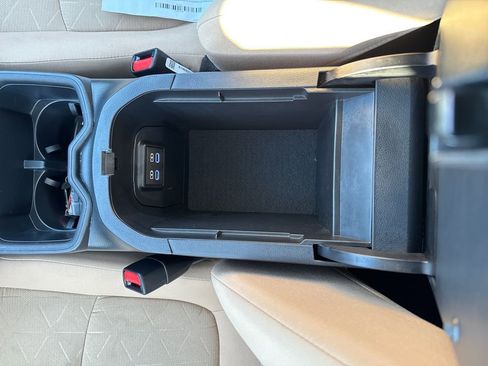 Used 2022 Toyota RAV4 XLE image 26