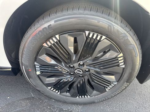 New 2025 Nissan Murano Platinum w/ Cargo Package image 19