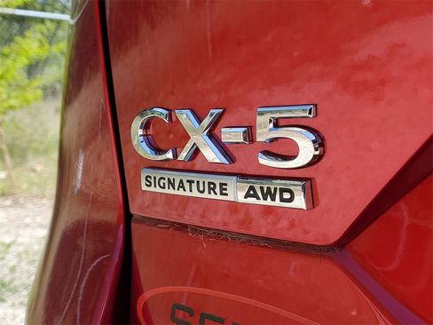 New 2025 MAZDA CX-5 Signature image 6