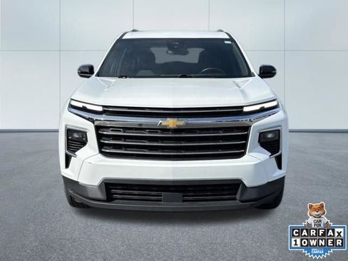 Used 2025 Chevrolet Traverse LT AWD/4WD image 5
