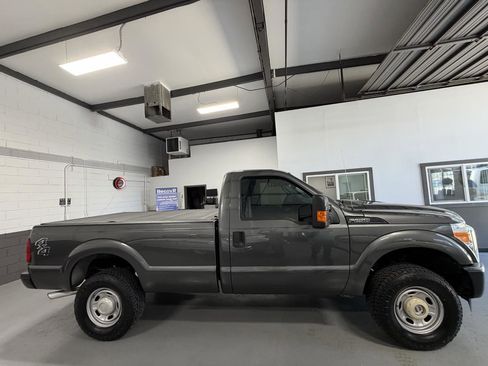 Used 2015 Ford F250 XL w/ Power Equipment Group AWD/4WD image 4