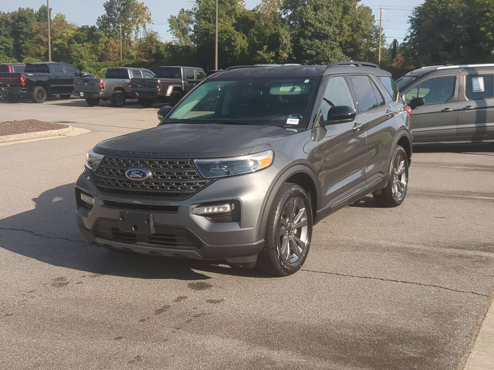 Used 2023 Ford Explorer XLT w/ Equipment Group 202A AWD/4WD image 7
