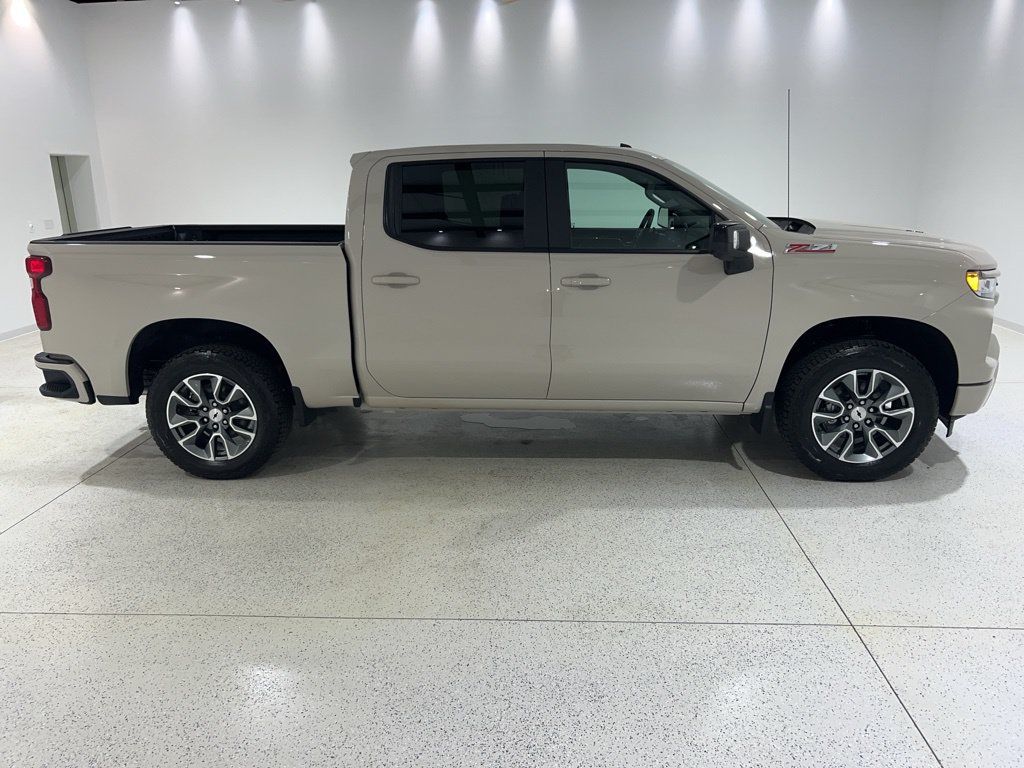 Used 2026 Chevrolet Silverado 1500 RST AWD/4WD image 6