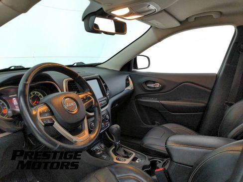 Used 2015 Jeep Cherokee Limited AWD/4WD image 16